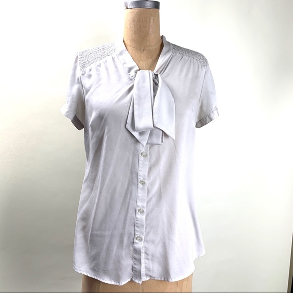 The limited medium white blouse - Picture 1 of 7